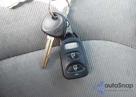 2018 Hyundai Elantra Sel z USA, uszkodzony, nr VIN 5NPD84LF3JH254677